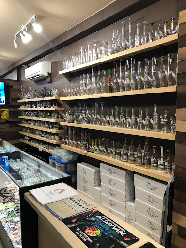 Tobacco Shop «Gallery Smoke Charleston», reviews and photos, 363 King St, Charleston, SC 29401, USA