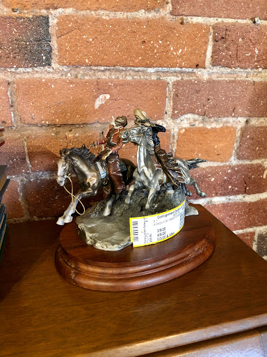 Consignment Shop «Consignment Gallery at 56», reviews and photos, 56 Sterling St, Clinton, MA 01510, USA