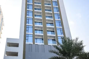 Noor Amwaj Hotel Apartment image