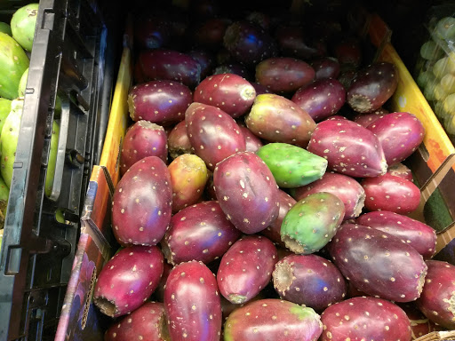 Grocery Store «H-E-B Grocery», reviews and photos, 2424 N 16th St, Orange, TX 77630, USA