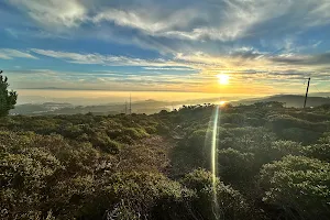 Sweeney Ridge Trailhead image