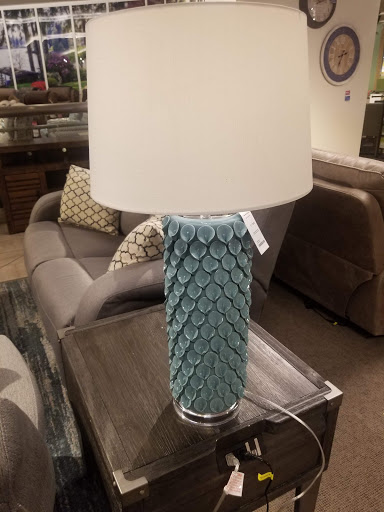 Furniture Store «Art Van Furniture - Shelby Township», reviews and photos, 14055 Hall Rd, Shelby Charter Township, MI 48315, USA