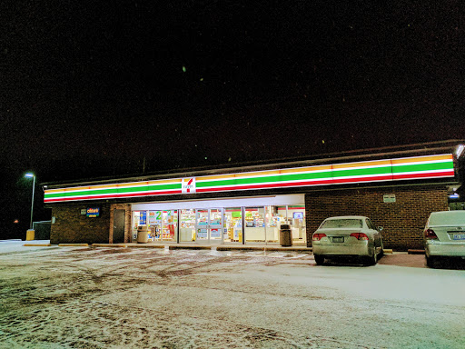 7-Eleven, 3461 Airport Rd, Waterford Twp, MI 48329, USA, 
