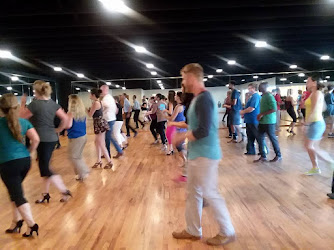 Viva Social Dance Studio: KC's Premier Salsa/Latin Dance School