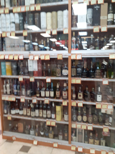 Shopping Mall «New Horizons Shopping Mall», reviews and photos, 961 E 174th St, Bronx, NY 10460, USA