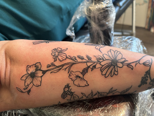 Explore chicago skyline tattoo ideas, creative tattoo ideas in Roxboro, available at Ank The Tattoo Shop