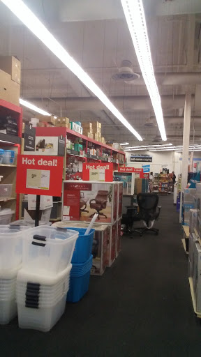 Office Supply Store «Staples», reviews and photos, 1701 S Figueroa St, Los Angeles, CA 90015, USA