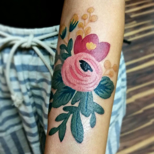 Tattoo Shop «Sellwood Tattoo Parlor», reviews and photos, 8213 SE 17th Ave, Portland, OR 97202, USA