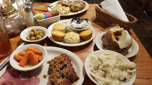 American Restaurant «Cracker Barrel Old Country Store», reviews and photos, 2858 N Glenstone Ave, Springfield, MO 65803, USA