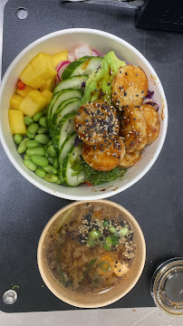 Poke bowl du Restaurant diététique Real Food Angel (Real Cloud Kitchen) à Puteaux - n°3