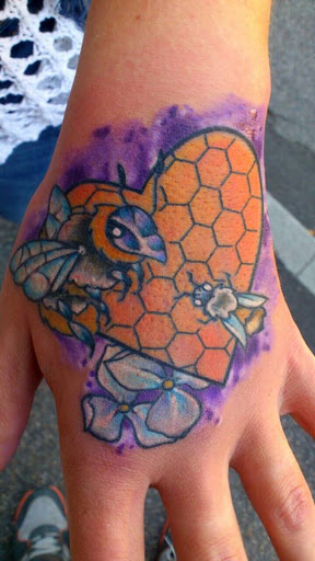 Pitbull tattoo pub