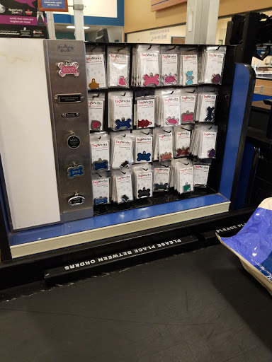 Pet Supply Store «PetSmart», reviews and photos, 1945 Pavilion Way, Lexington, KY 40509, USA