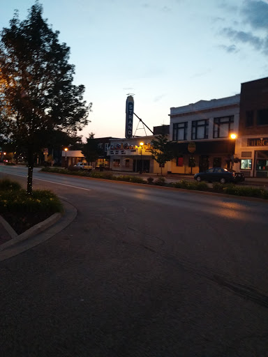 Movie Theater «Strand Theatre», reviews and photos, 219 W Chicago Rd, Sturgis, MI 49091, USA