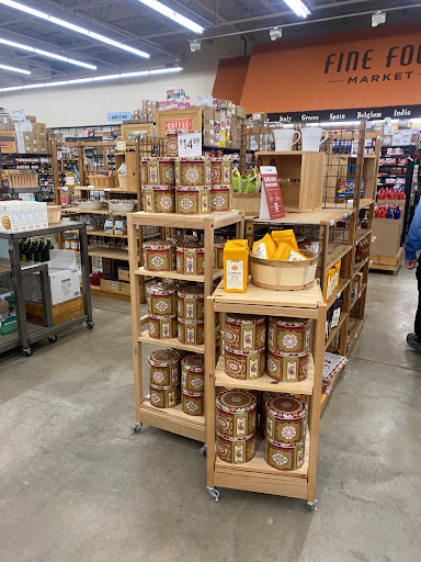 Furniture Store «Cost Plus World Market», reviews and photos, 2155 W 22nd St #500, Oak Brook, IL 60523, USA