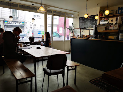 COMETS · Café & disques · à Paris