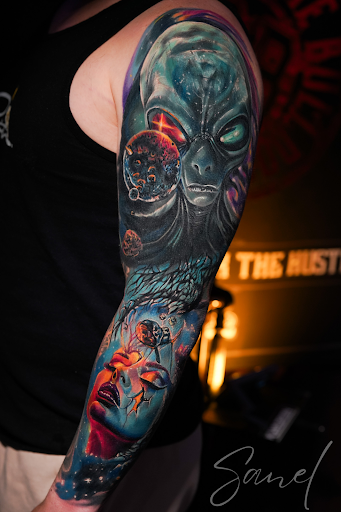 Explore frame tattoo ideas, creative tattoo ideas in North Brunswick, available at Orpheus Tattoo Studio