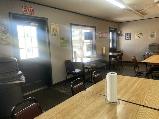 Barbecue Restaurant «Bar-B-Q Hut», reviews and photos, 594 Reynolds Rd, Glasgow, KY 42141, USA