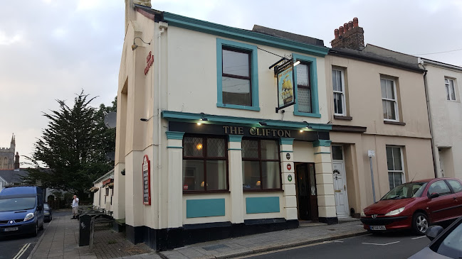 Reviews of Clifton Inn in Plymouth - Pub