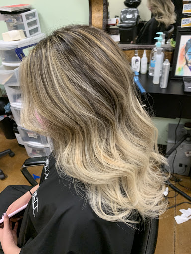 Beauty Salon «Clip & Flip Hair Salon», reviews and photos, 8802 Potranco Rd #108, San Antonio, TX 78251, USA
