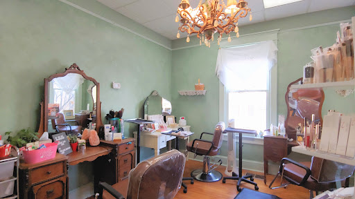 Beauty Salon «Brush Strokes», reviews and photos, 711 Pine St, Herndon, VA 20170, USA