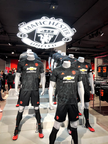 Manchester United Megastore - Sporting goods store