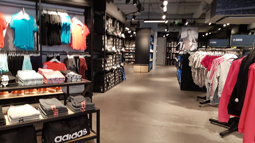 adidas store hamdan street