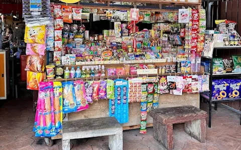 Wat San Chao Market image