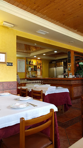 Restaurante Barrio Alto - C. Magallanes del Alquián, 56, 04130 El Alquián, Almería, España