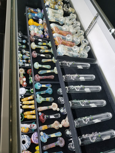 Tobacco Shop «Rock N Roll It Smoke Shop», reviews and photos, 301 S Orlando Ave, Winter Park, FL 32789, USA