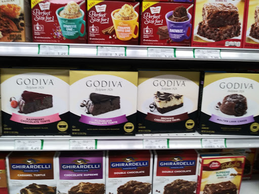 Supermarket «Hollywood Super Market», reviews and photos, 29200 N Campbell Rd, Madison Heights, MI 48071, USA