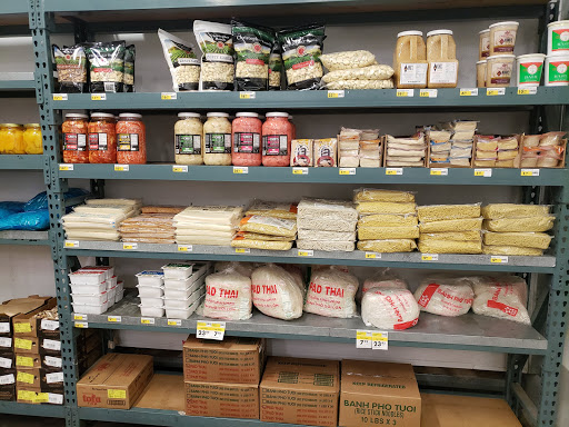 Grocery Store «Sav-Mor Foods», reviews and photos, 570 Solano St, Corning, CA 96021, USA