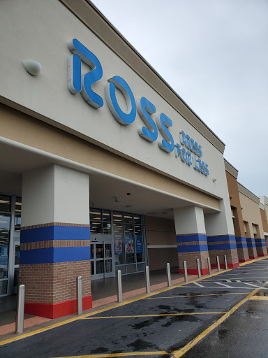 Clothing Store «Ross Dress for Less», reviews and photos, 1401 Missouri Ave N, Largo, FL 33770, USA