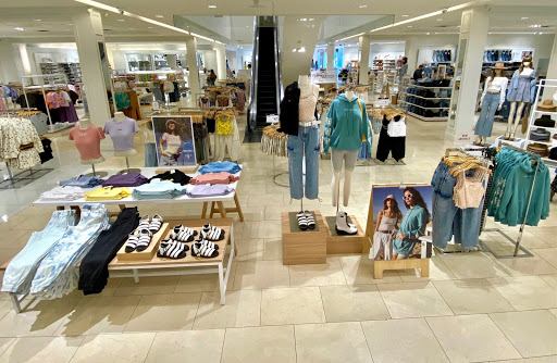 Clothing Store «Forever 21», reviews and photos, 211 W Farms Mall, Farmington, CT 06032, USA