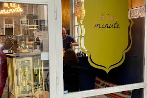 La cantine à la minute image