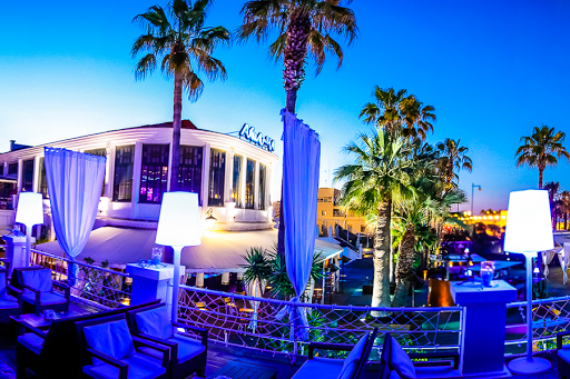 Beach club Valencia