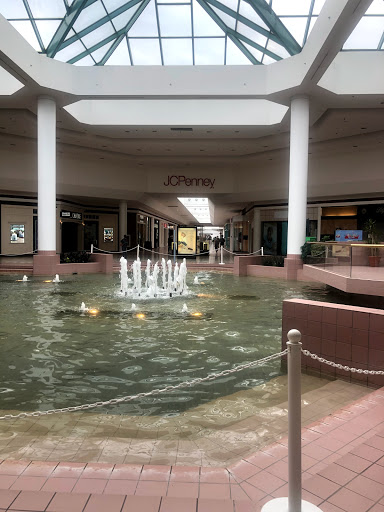 Shopping Mall «Wilton Mall», reviews and photos, 3065 NY-50, Saratoga Springs, NY 12866, USA