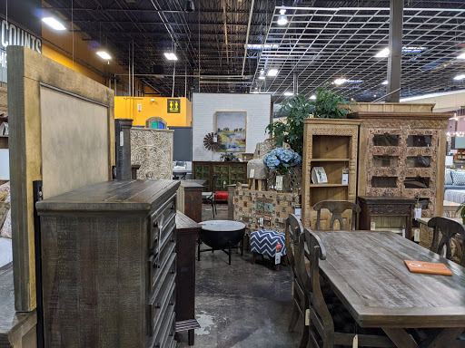 Furniture Store «The Dump Furniture Outlet», reviews and photos, 10251 North Fwy, Houston, TX 77037, USA