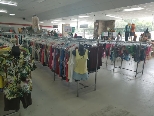 Thrift Store «Waterfront Rescue Mission Thrift Store», reviews and photos, 2125 W Fairfield Dr, Pensacola, FL 32505, USA