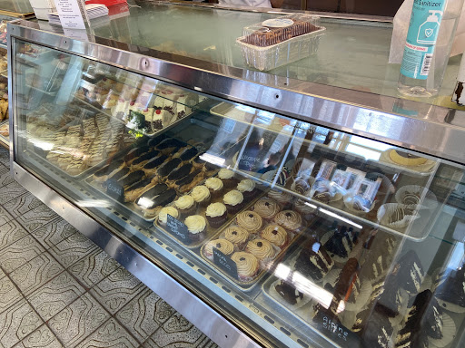 Bakery «Antoines Pastry Shop», reviews and photos, 317 Watertown St, Newton, MA 02458, USA