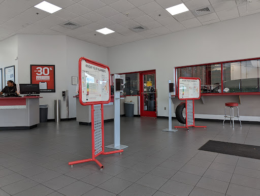 Tire Shop «Discount Tire Store - Lakeland, FL», reviews and photos, 6975 US Hwy 98 N, Lakeland, FL 33809, USA