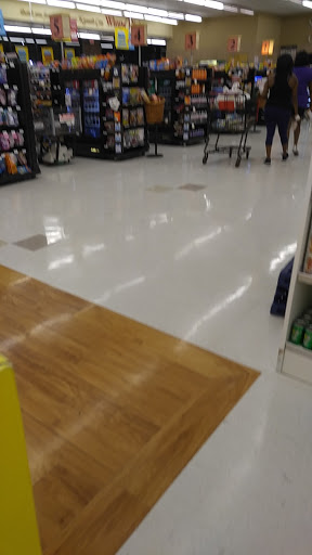 Grocery Store «Winn-Dixie», reviews and photos, 5802 54th Ave N, Kenneth City, FL 33709, USA