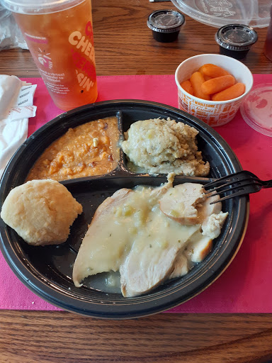 American Restaurant «Cracker Barrel Old Country Store», reviews and photos, 5706 Northridge Dr, Gurnee, IL 60031, USA