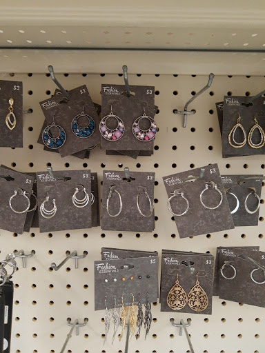 Discount Store «Big Lots», reviews and photos, 5901 Stevenson Ave, Alexandria, VA 22304, USA