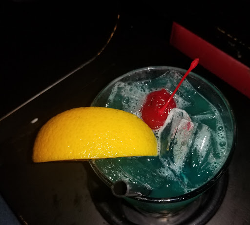 Movie Theater «AMC DINE-IN Menlo Park 12», reviews and photos, 55 Parsonage Rd #390, Edison, NJ 08837, USA