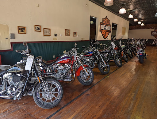 Motorcycle Dealer «Gatto Harley-Davidson», reviews and photos, 139 E 6th Ave, Tarentum, PA 15084, USA