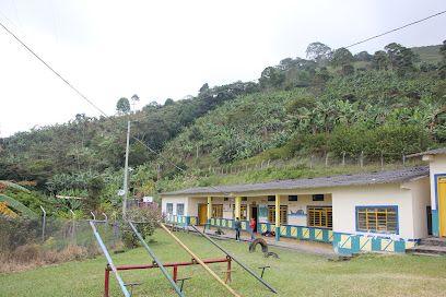 Escuela Nueva Santo Domingo Alto