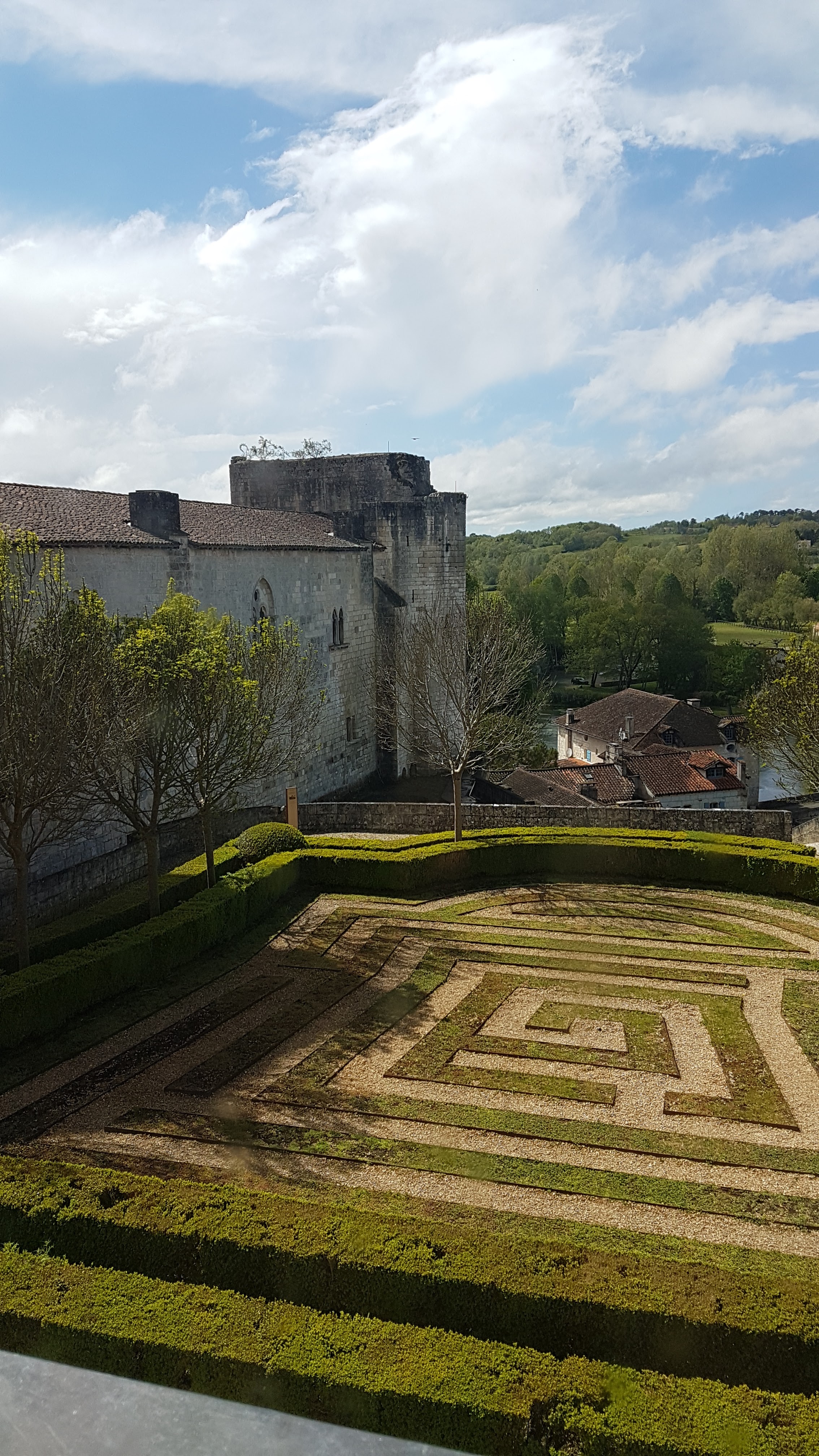 Photo n° 5 de l'avis de La.e fait le 26/04/2019 à 12:05