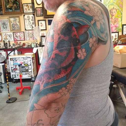 Tattoo Shop «Sacred Hand Tattoo Society», reviews and photos, 960 Parsons Ave, Columbus, OH 43206, USA