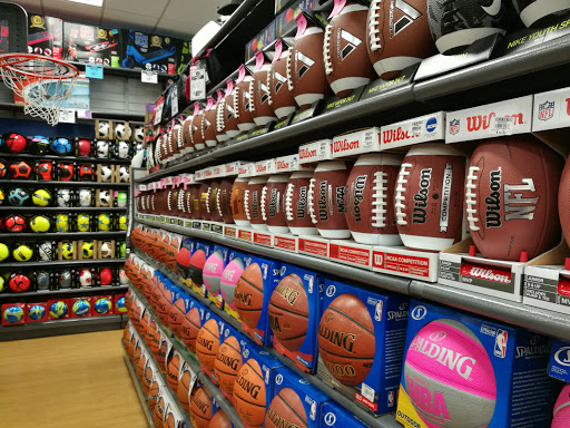 Sporting Goods Store «Big 5», reviews and photos, 3719 E Colorado Blvd, Pasadena, CA 91107, USA