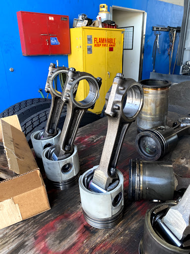 Diesel Engine Repair Service «Miami Valley Truck Repair», reviews and photos, 3657 Pinnacle Rd, Moraine, OH 45418, USA